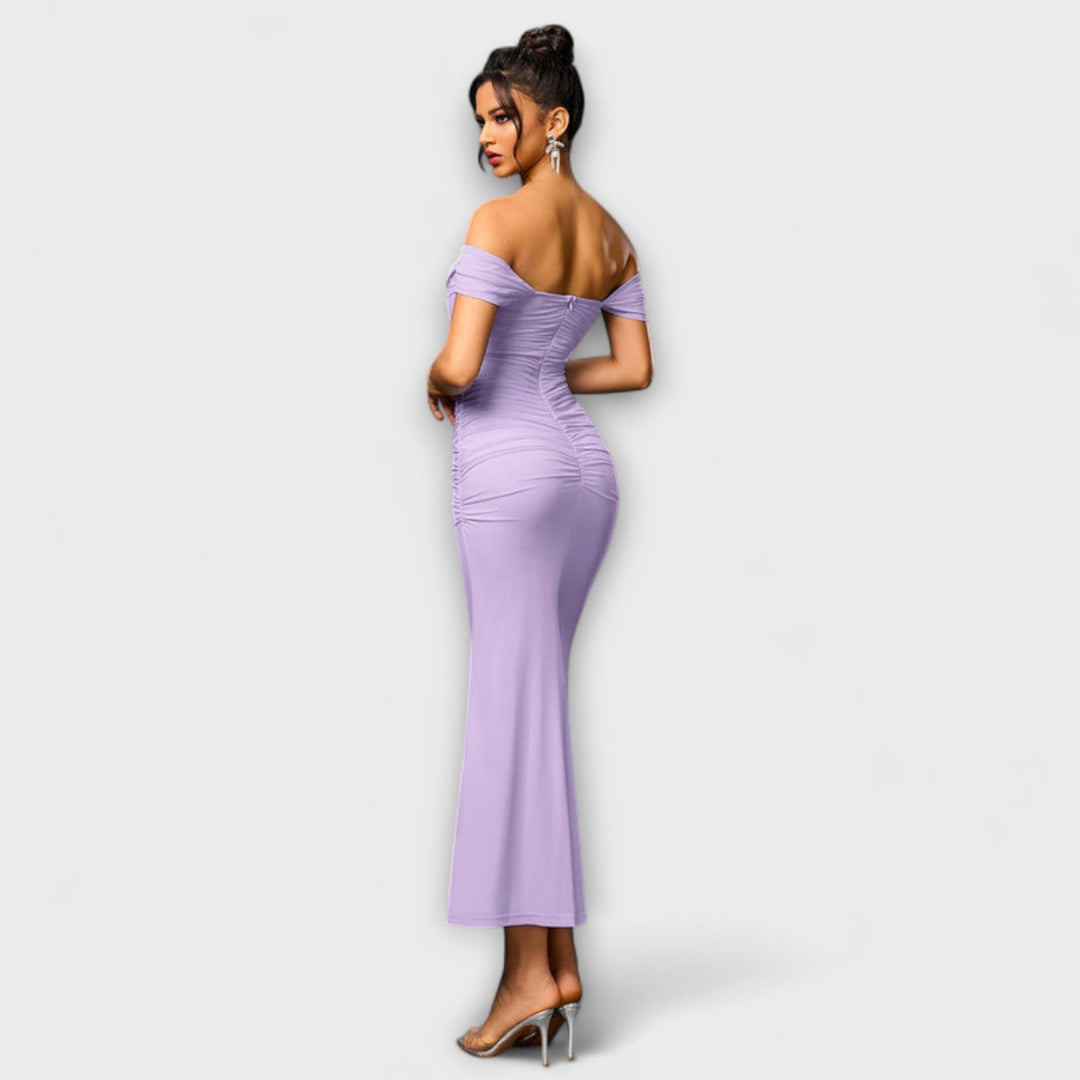 Ione - Šaty Bodycon s odhalenými rameny a řasením