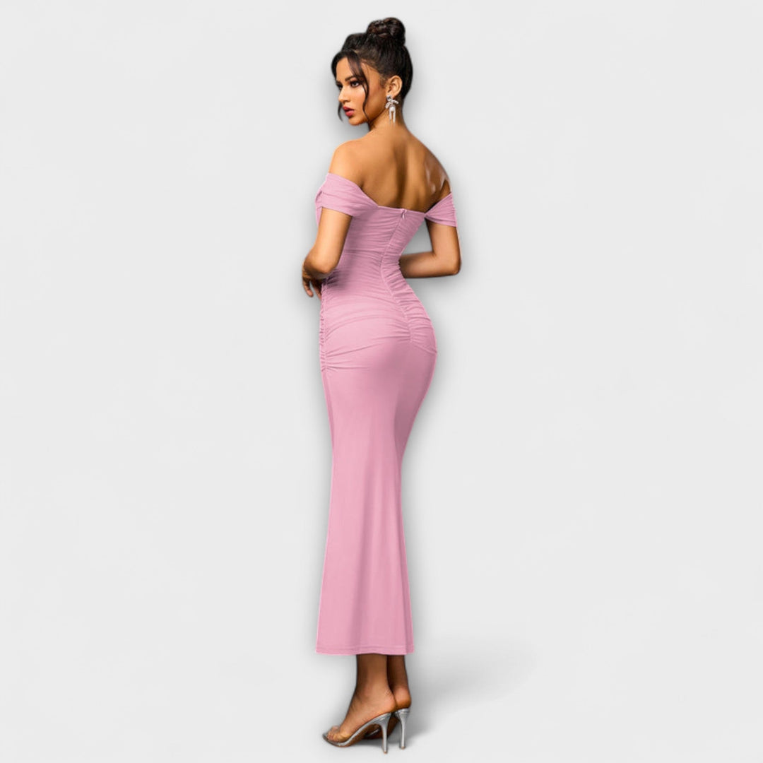 Ione - Šaty Bodycon s odhalenými rameny a řasením