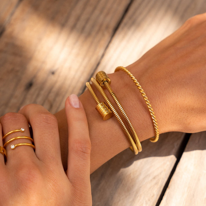 Eliška Elegantní Pulsera Twister Minimalistický Náramek